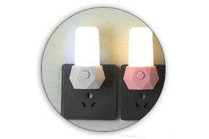 HM565 LUMINARIA DE TOMADA LED CRISTAL